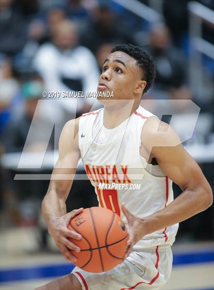 Thumbnail 2 in Fairfax vs Westchester (CIF LACS Open Division Finals) photogallery.