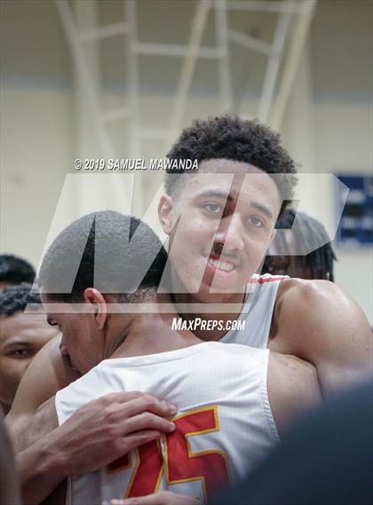 Thumbnail 2 in Fairfax vs Westchester (CIF LACS Open Division Finals) photogallery.