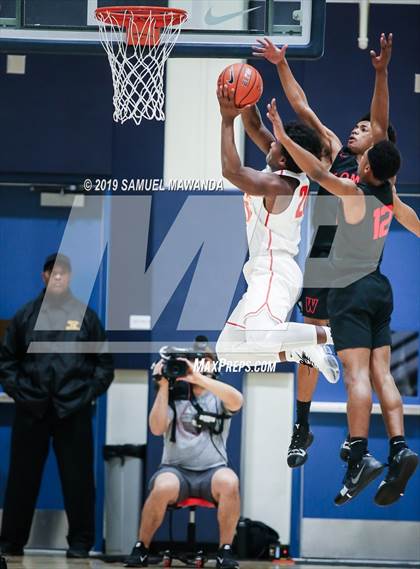 Thumbnail 3 in Fairfax vs Westchester (CIF LACS Open Division Finals) photogallery.