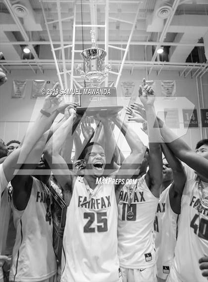 Thumbnail 2 in Fairfax vs Westchester (CIF LACS Open Division Finals) photogallery.