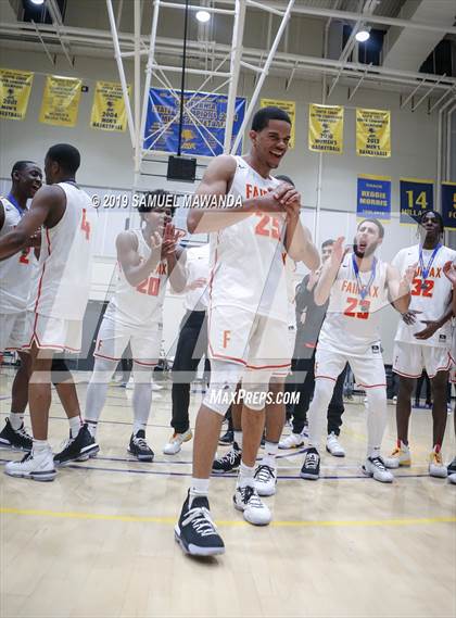 Thumbnail 2 in Fairfax vs Westchester (CIF LACS Open Division Finals) photogallery.