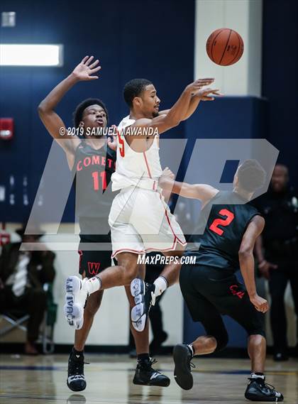 Thumbnail 3 in Fairfax vs Westchester (CIF LACS Open Division Finals) photogallery.