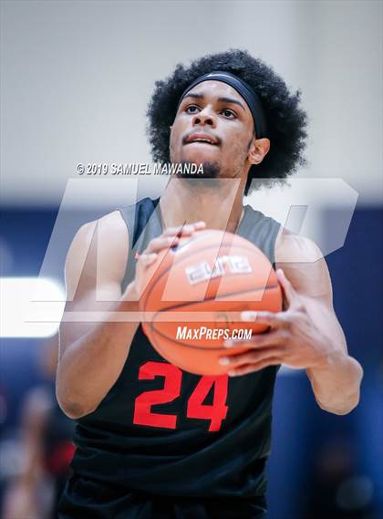 Thumbnail 3 in Fairfax vs Westchester (CIF LACS Open Division Finals) photogallery.