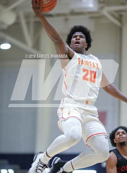 Thumbnail 2 in Fairfax vs Westchester (CIF LACS Open Division Finals) photogallery.