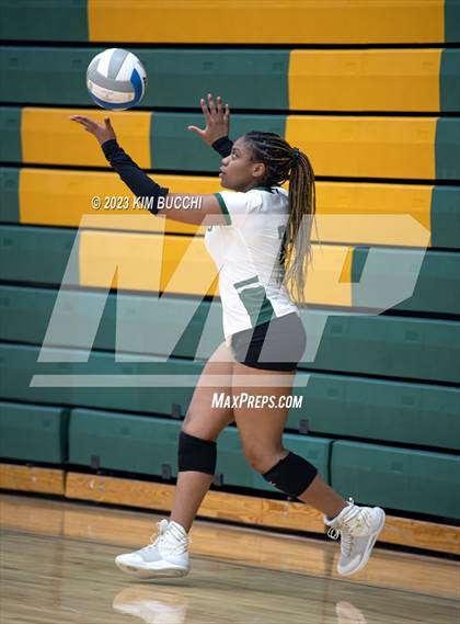 Thumbnail 3 in Groves vs Notre Dame Prep photogallery.