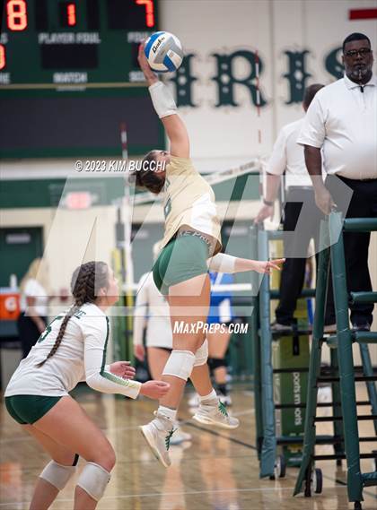 Thumbnail 2 in Groves vs Notre Dame Prep photogallery.