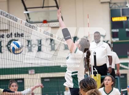 Thumbnail 2 in Groves vs Notre Dame Prep photogallery.