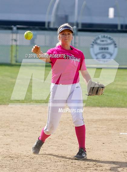 Thumbnail 2 in Centennial @ Stockdale photogallery.