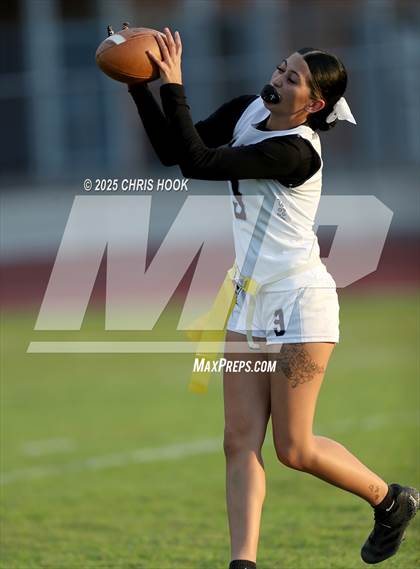 Thumbnail 1 in Pueblo @ Flowing Wells photogallery.