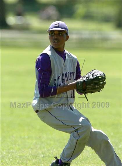 Thumbnail 3 in Laguna Creek vs. Sacramento (Land Park Easter Tournament) photogallery.