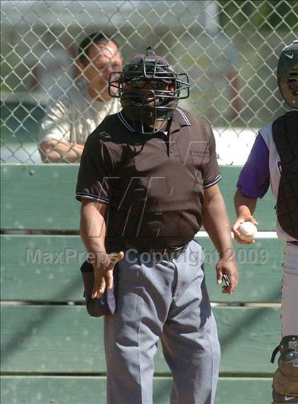 Thumbnail 2 in Laguna Creek vs. Sacramento (Land Park Easter Tournament) photogallery.