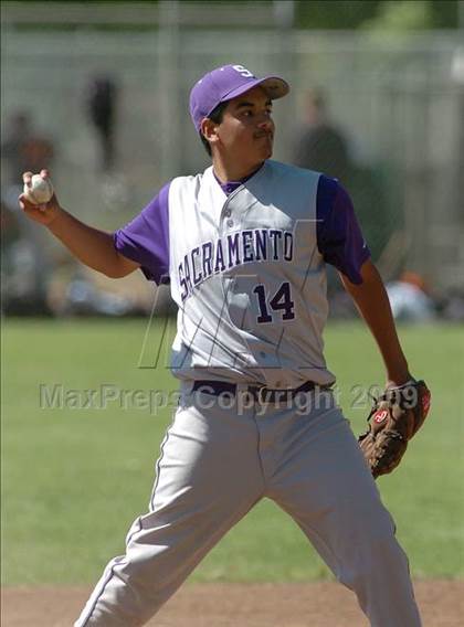 Thumbnail 3 in Laguna Creek vs. Sacramento (Land Park Easter Tournament) photogallery.