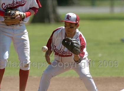 Thumbnail 2 in Laguna Creek vs. Sacramento (Land Park Easter Tournament) photogallery.