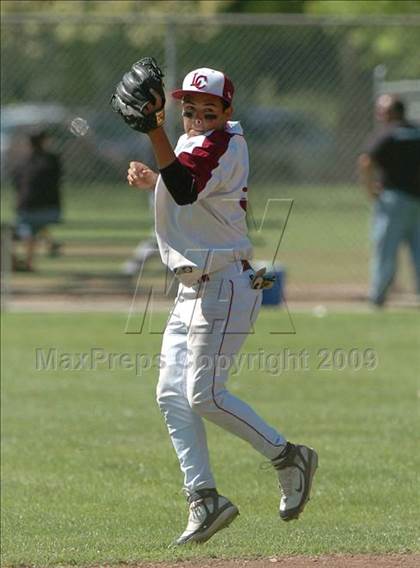 Thumbnail 1 in Laguna Creek vs. Sacramento (Land Park Easter Tournament) photogallery.