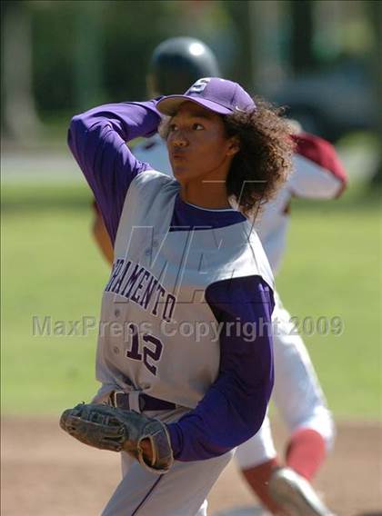 Thumbnail 2 in Laguna Creek vs. Sacramento (Land Park Easter Tournament) photogallery.
