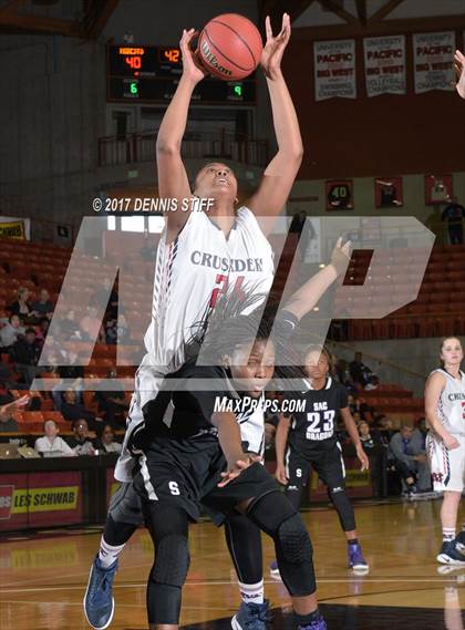 Thumbnail 2 in Modesto Christian vs. Sacramento (CIF SJS D2 Semifinal) photogallery.