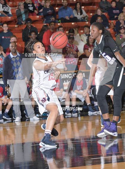 Thumbnail 1 in Modesto Christian vs. Sacramento (CIF SJS D2 Semifinal) photogallery.