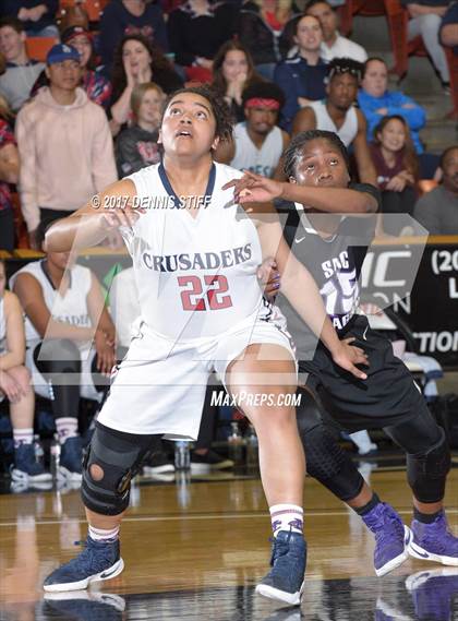 Thumbnail 2 in Modesto Christian vs. Sacramento (CIF SJS D2 Semifinal) photogallery.
