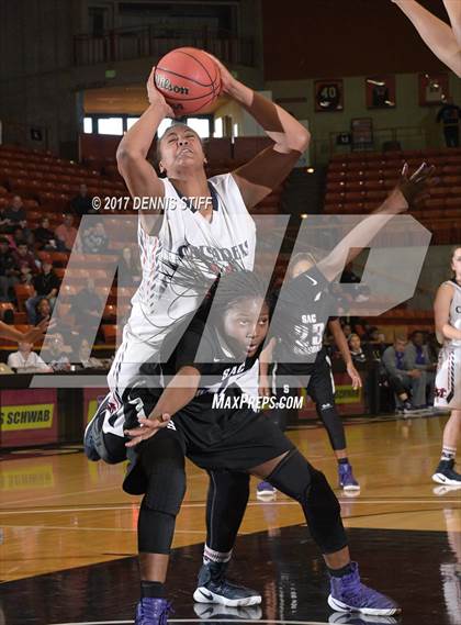 Thumbnail 3 in Modesto Christian vs. Sacramento (CIF SJS D2 Semifinal) photogallery.