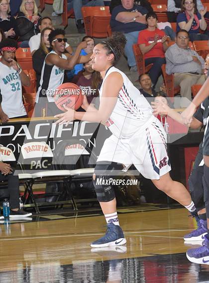 Thumbnail 2 in Modesto Christian vs. Sacramento (CIF SJS D2 Semifinal) photogallery.