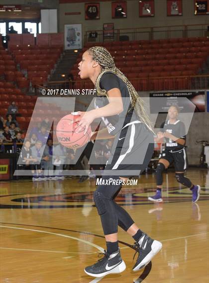 Thumbnail 3 in Modesto Christian vs. Sacramento (CIF SJS D2 Semifinal) photogallery.