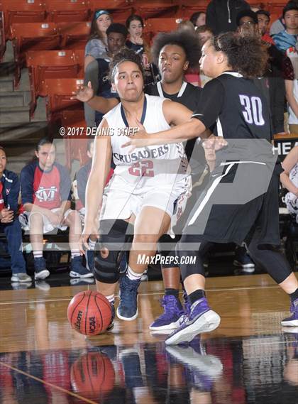 Thumbnail 2 in Modesto Christian vs. Sacramento (CIF SJS D2 Semifinal) photogallery.