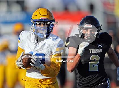 Thumbnail 2 in Westinghouse vs. Southern Columbia Area (PIAA 2A Championship) photogallery.