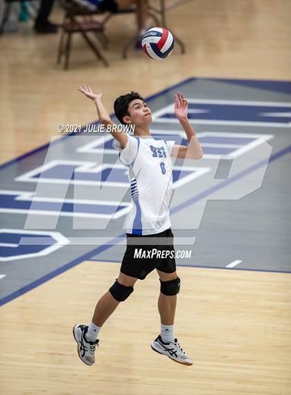 Thumbnail 3 in Franklin Community @ Hamilton Southeastern photogallery.