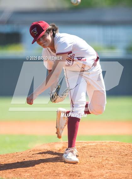 Thumbnail 1 in Destrehan @ E.D. White photogallery.