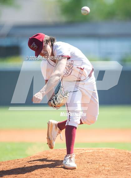 Thumbnail 1 in Destrehan @ E.D. White photogallery.