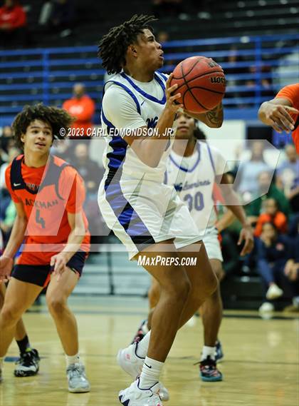 Thumbnail 1 in Blackman @ LaVergne photogallery.