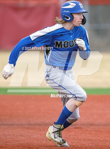 Thumbnail 2 in Palmer vs. Soldotna  photogallery.
