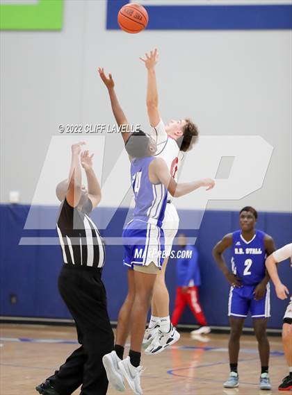 Thumbnail 2 in Stall vs Paul Laurence Dunbar (Lowcountry Roundball Classic) photogallery.