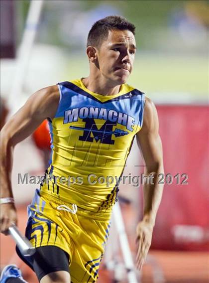 Thumbnail 2 in CIF CS Masters Championships (Boys Track Events) photogallery.