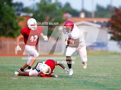 Thumbnail 1 in South Aiken vs Bamberg-Ehrhardt (Scrimmage) photogallery.
