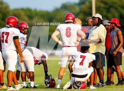 Thumbnail 2 in South Aiken vs Bamberg-Ehrhardt (Scrimmage) photogallery.