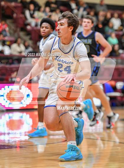 Thumbnail 1 in Hooks vs. Lipan (Holiday Hoops Tournament) photogallery.
