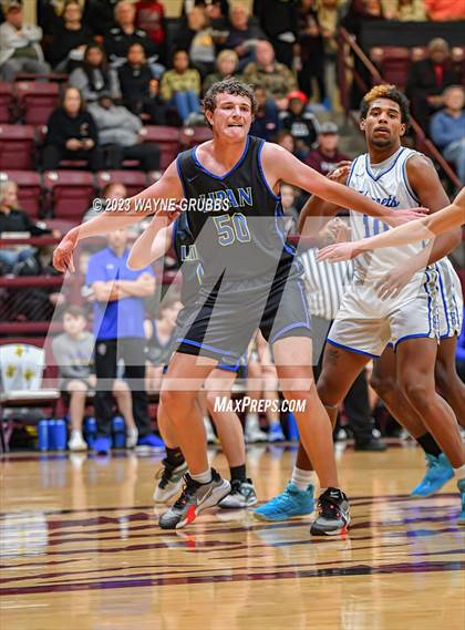 Thumbnail 3 in Hooks vs. Lipan (Holiday Hoops Tournament) photogallery.