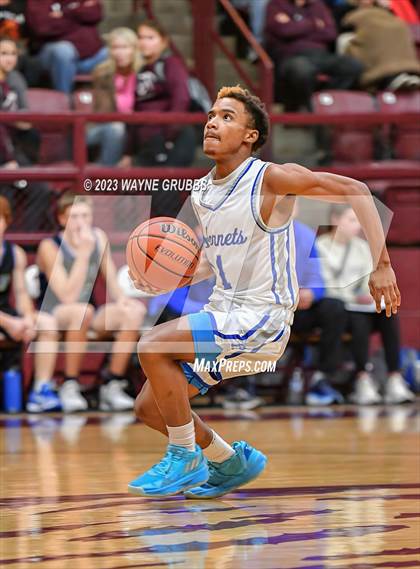 Thumbnail 1 in Hooks vs. Lipan (Holiday Hoops Tournament) photogallery.