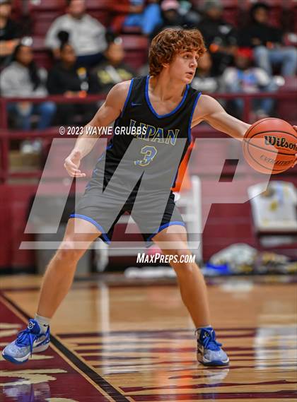 Thumbnail 2 in Hooks vs. Lipan (Holiday Hoops Tournament) photogallery.