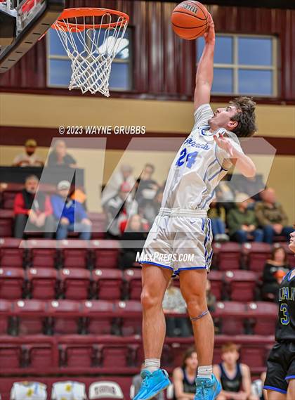 Thumbnail 2 in Hooks vs. Lipan (Holiday Hoops Tournament) photogallery.