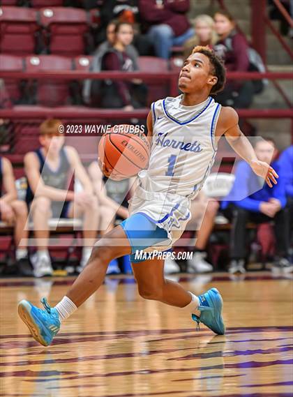 Thumbnail 2 in Hooks vs. Lipan (Holiday Hoops Tournament) photogallery.