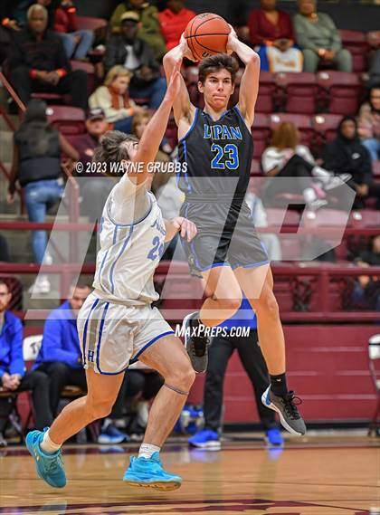 Thumbnail 2 in Hooks vs. Lipan (Holiday Hoops Tournament) photogallery.