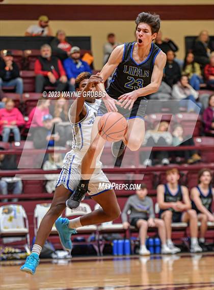 Thumbnail 3 in Hooks vs. Lipan (Holiday Hoops Tournament) photogallery.