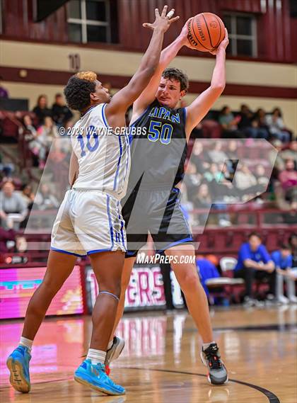 Thumbnail 2 in Hooks vs. Lipan (Holiday Hoops Tournament) photogallery.