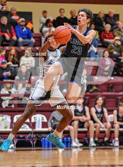 Thumbnail 2 in Hooks vs. Lipan (Holiday Hoops Tournament) photogallery.