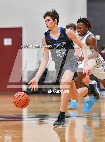 Thumbnail 1 in Hooks vs. Lipan (Holiday Hoops Tournament) photogallery.