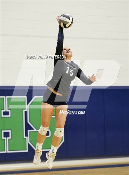 Thumbnail 2 in Skyridge @ Ridgeline photogallery.