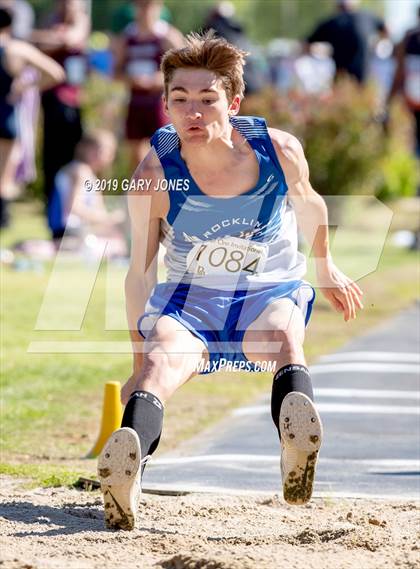 Thumbnail 2 in Del Oro Invitational photogallery.