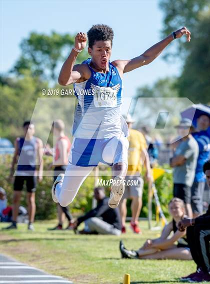 Thumbnail 2 in Del Oro Invitational photogallery.